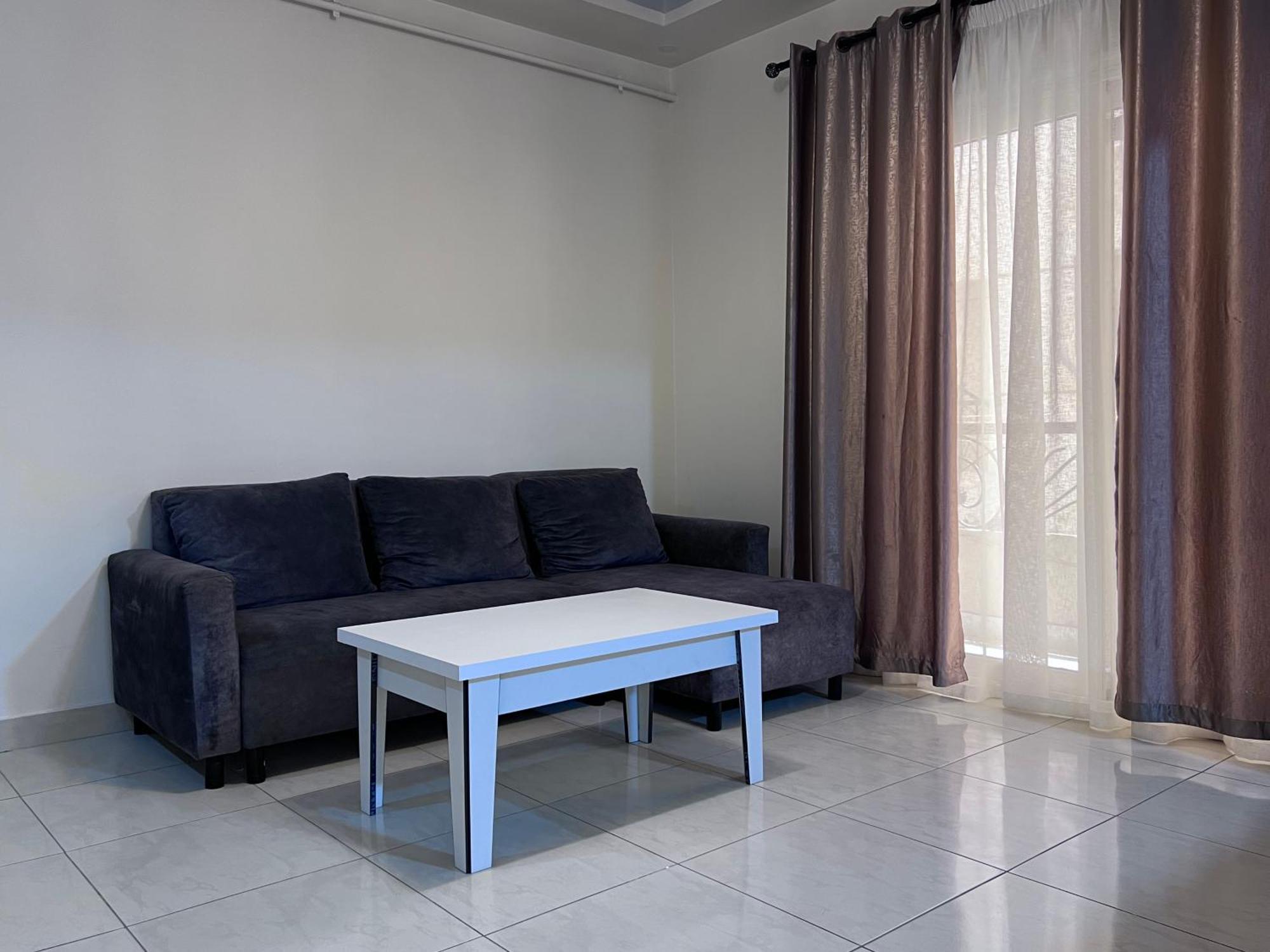 Home2home Apartment *